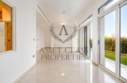 Villa - 5 Bedrooms - 6 Bathrooms for rent in Palma Residences - Palm Jumeirah - Dubai