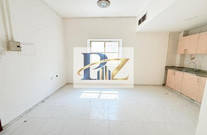 Apartment - Studio - 1 for rent in Fire Station Road - Muwaileh - Sharjah