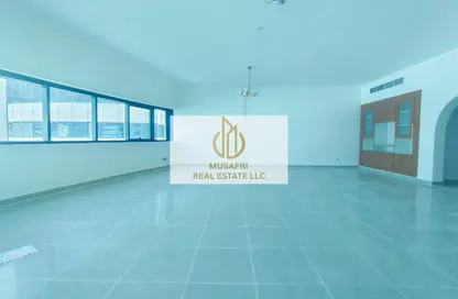 Apartment - 3 Bedrooms - 4 Bathrooms for rent in New Al Taawun Road - Al Taawun - Sharjah