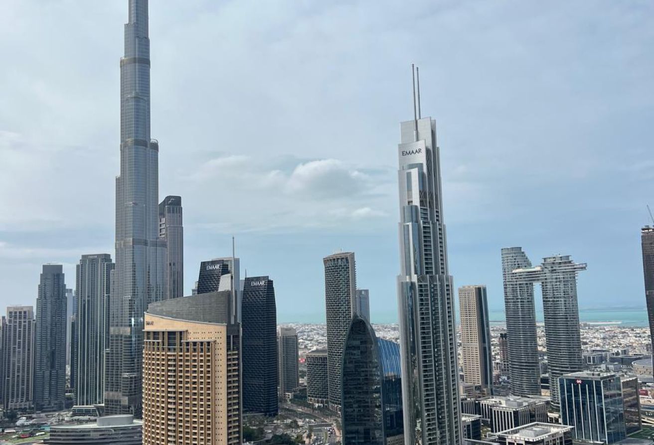 Ultra Luxury Apartment| Burj view| Fully Furnished — image 11
