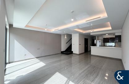 Townhouse - 5 - 5 for sale in Silver Springs 3 - Silver Springs - Damac Hills - Dubai Townhouse - 5 - 5 for sale in Silver Springs 3 - Silver Springs - Damac Hills - Dubai
