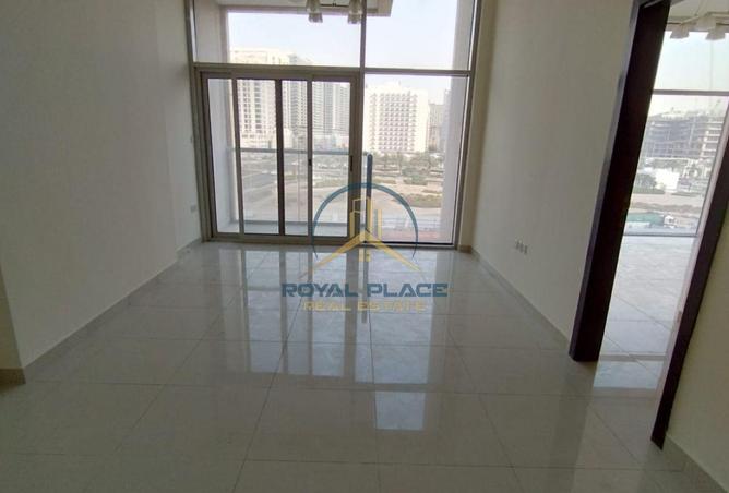 82810643 - Property Image 2