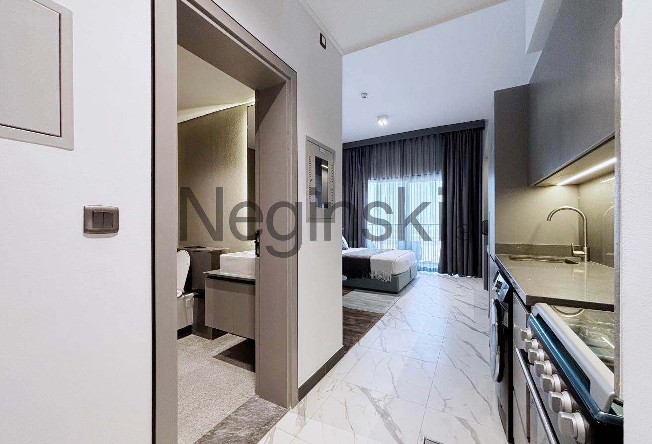 MID FLOOR | BURJ KHALIFA VIEW | FURNISHED photo 3