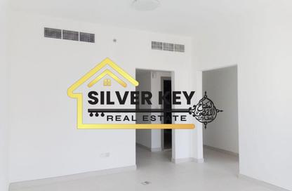 Apartment - 2 Bedrooms - 3 Bathrooms for rent in Al Qulaya'ah - Al Sharq - Sharjah