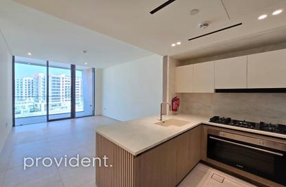 Apartment - 2 - 2 for rent in Binghatti Pinnacle - Dubai Healthcare City 2 - Al Jaddaf - Dubai