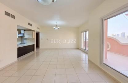 Apartment - 2 - 3 for rent in Rose 2 - Emirates Gardens 1 - District 13 - Jumeirah Village Circle - Dubai