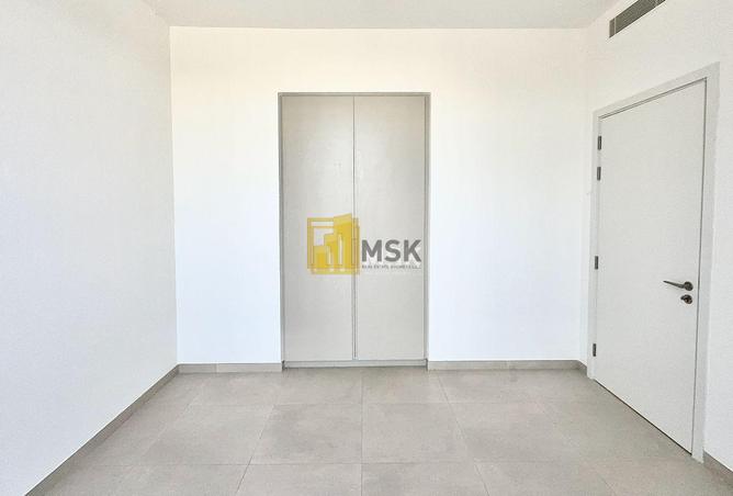 54400799 - صورة العقار 2