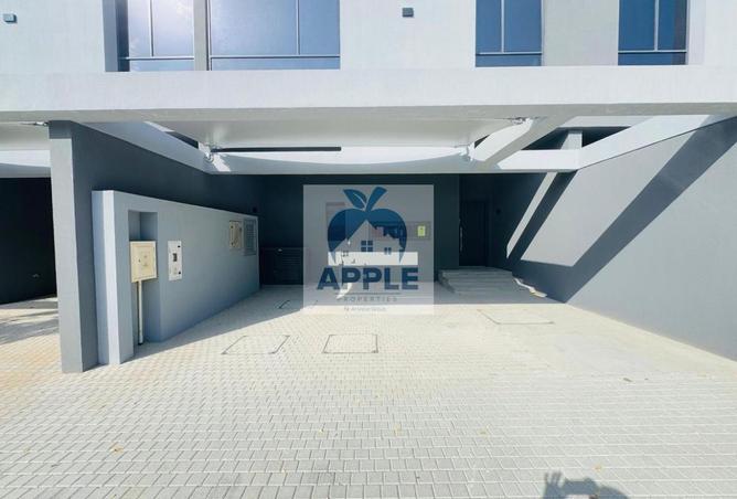 81111190 - Property Image 2