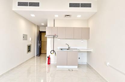 Apartment - Studio - 1 for rent in Al Zahia - Muwaileh Commercial - Sharjah Apartment - Studio - 1 for rent in Al Zahia - Muwaileh Commercial - Sharjah