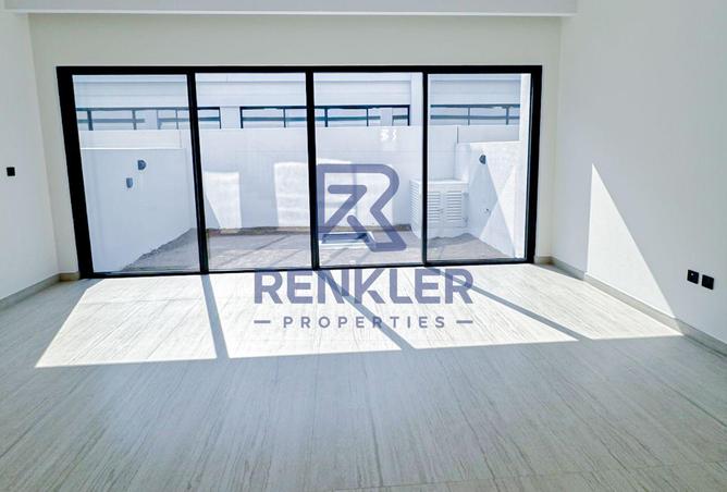 61673128 - Property Main Image