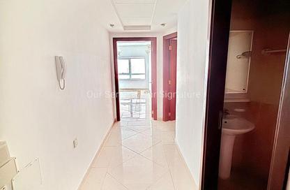 Apartment - 2 Bedrooms - 3 Bathrooms for rent in Al Mamzar Tower - Al Mamzar - Sharjah - Sharjah Apartment - 2 Bedrooms - 3 Bathrooms for rent in Al Mamzar Tower - Al Mamzar - Sharjah - Sharjah