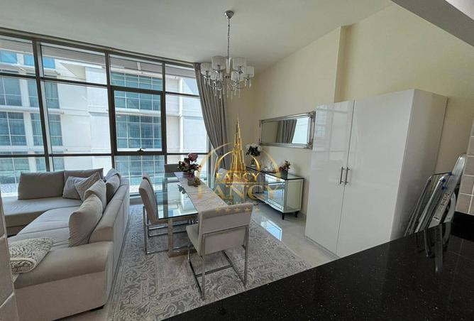 Fully Furnished | Vacant | Spacious Layout photo 3