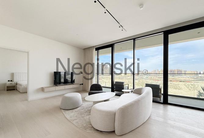 82810110 - Property Image 2