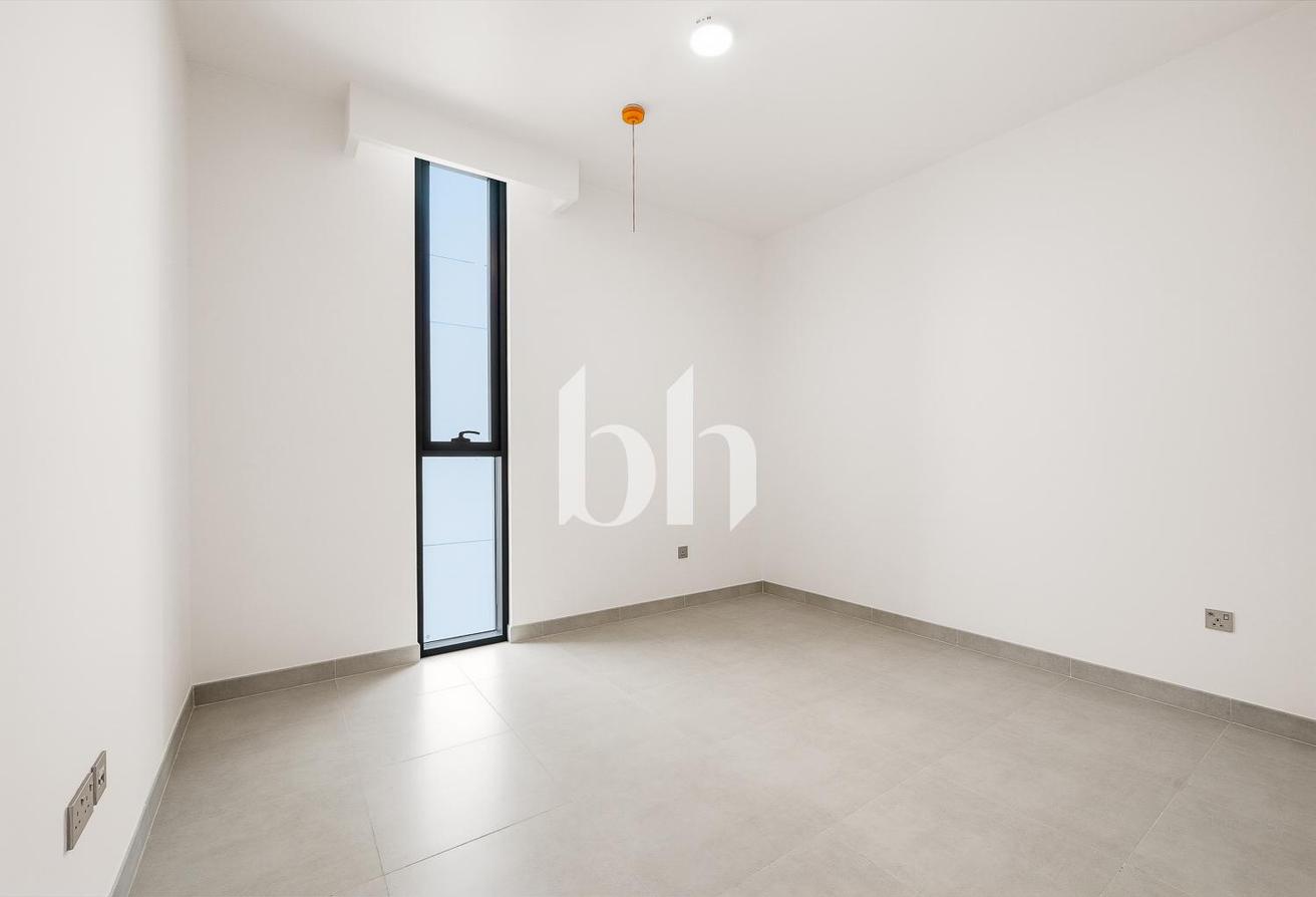 Corner Plot | Park Backing | Premium Finishes photo 13
