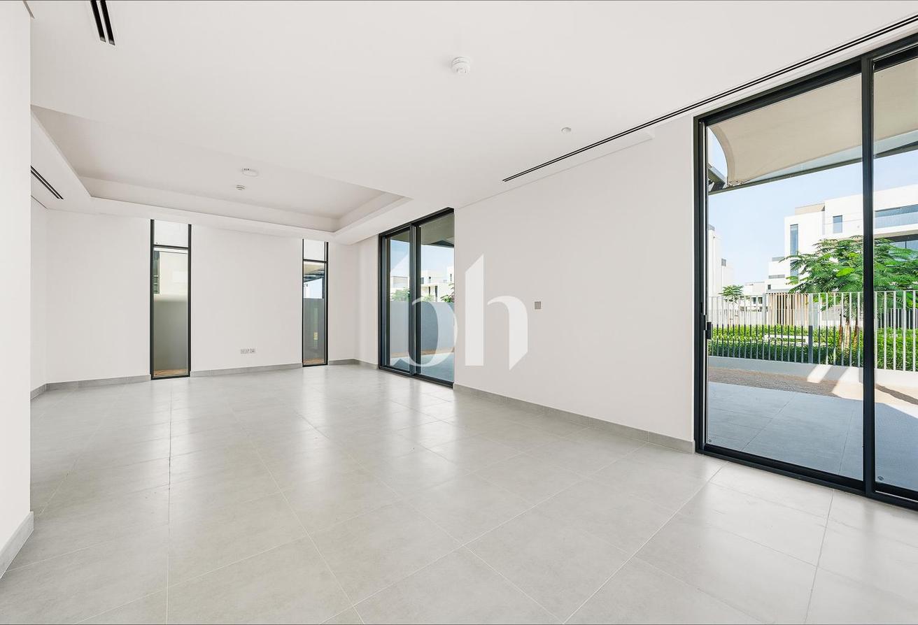 Corner Plot | Park Backing | Premium Finishes photo 5
