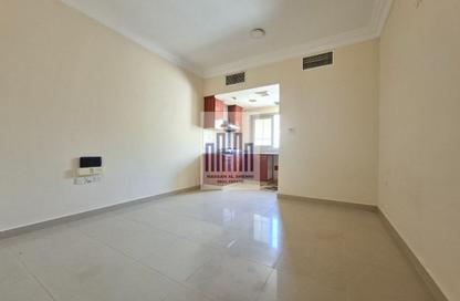 Apartment - Studio - 1 Bathroom for rent in Muwailih Building - Muwaileh - Sharjah