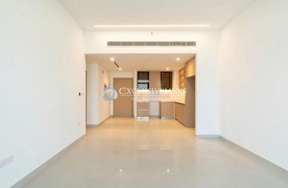 Apartment - 2 - 2 for sale in Golf Heights - The Views - Dubai