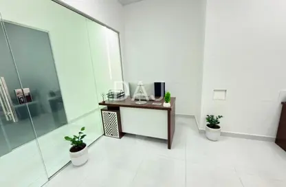 Office Space - 1 Bedroom - 1 Bathroom for rent in Red Avenue - Al Garhoud - Dubai Office Space - 1 Bedroom - 1 Bathroom for rent in Red Avenue - Al Garhoud - Dubai