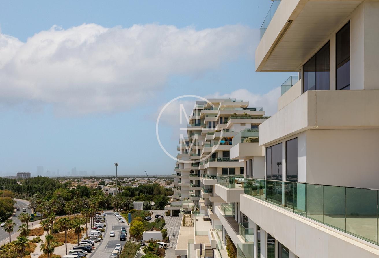 Fully Furnished | High Floor | Vacant photo 18