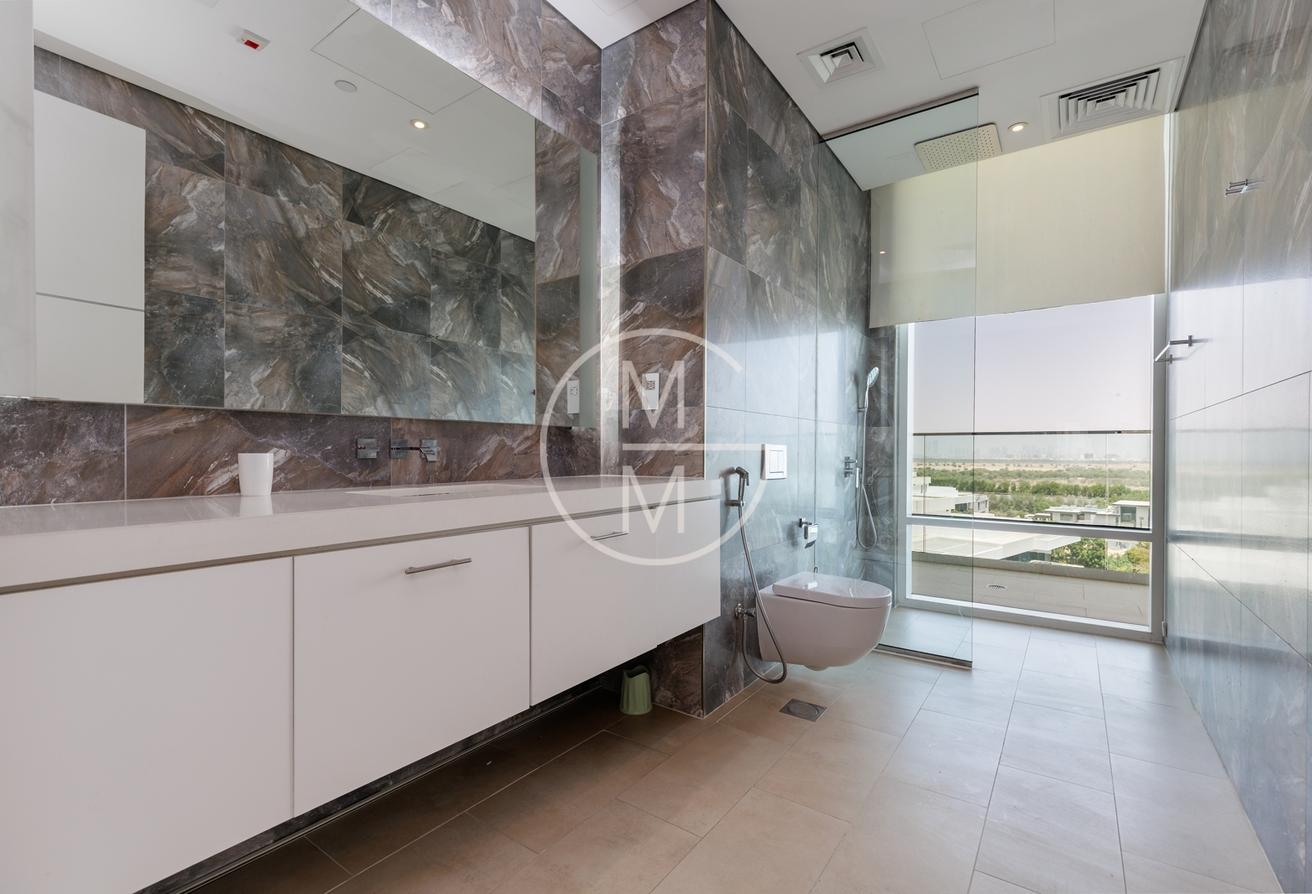 Fully Furnished | High Floor | Vacant photo 13