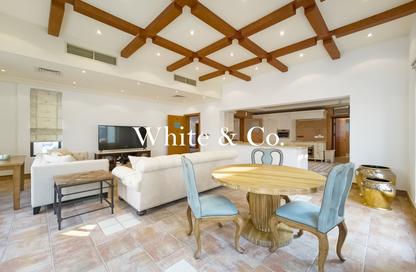 Villa - 5 - 7 for rent in Jumeirah 3 - Jumeirah - Dubai