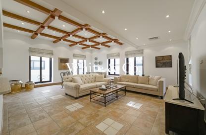 Villa - 5 - 7 for rent in Jumeirah 3 - Jumeirah - Dubai