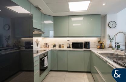 Apartment - 2 Bedrooms - 2 Bathrooms for sale in GR Una - Una - The Views - Dubai