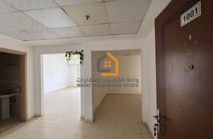 Apartment - 2 Bedrooms - 2 Bathrooms for rent in Abu Shagara building - Abu shagara - Sharjah