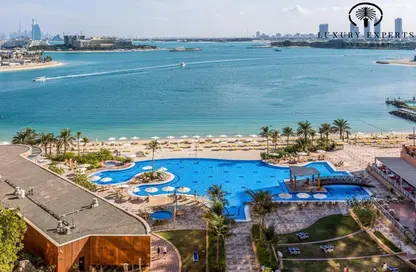 Whole Building - 1 Bedroom - 1 Bathroom for rent in Sapphire - Tiara Residences - Palm Jumeirah - Dubai