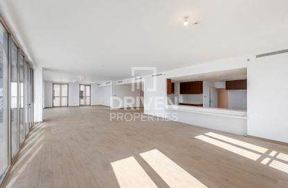 Penthouse - 5 Bedrooms - 7+ Bathrooms for rent in La Rive Building 1 - La Rive - Port de La Mer - La Mer - Jumeirah - Dubai Penthouse - 5 Bedrooms - 7+ Bathrooms for rent in La Rive Building 1 - La Rive - Port de La Mer - La Mer - Jumeirah - Dubai