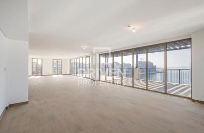 Penthouse - 5 Bedrooms - 7+ Bathrooms for rent in La Rive Building 1 - La Rive - Port de La Mer - La Mer - Jumeirah - Dubai