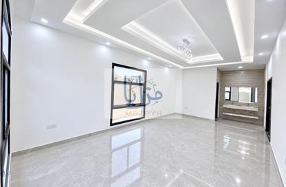 Villa - 5 - 7 for sale in Al Zaheya Gardens - Al Zahya - Ajman