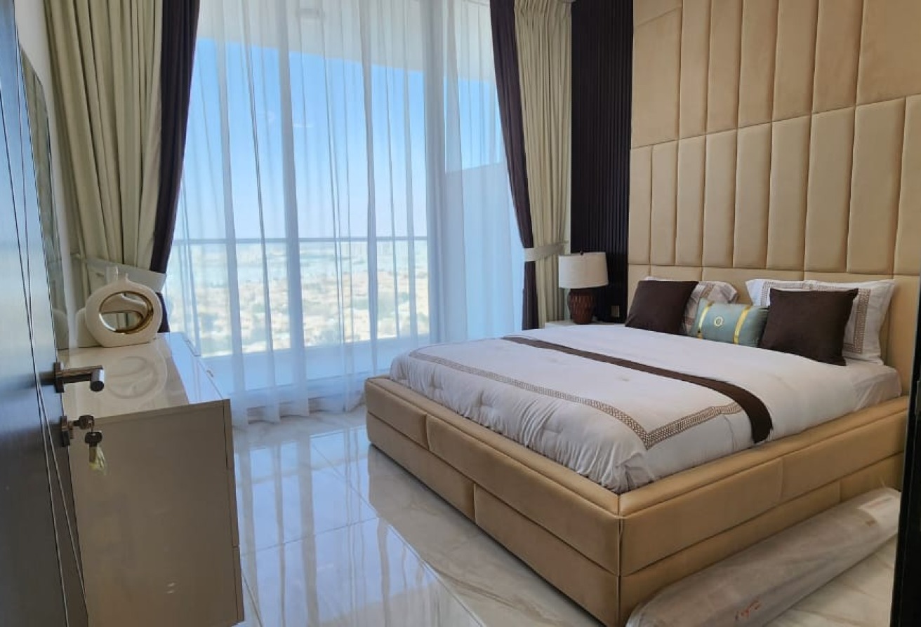 Downtown Views | High floor | Ready to move