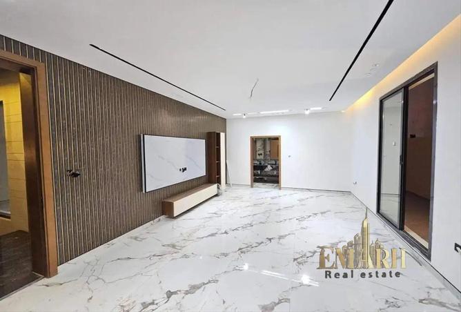 123400014 - Property Image 2