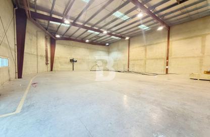Warehouse - Studio for rent in Phase 2 - Dubai Investment Park (DIP) - Dubai