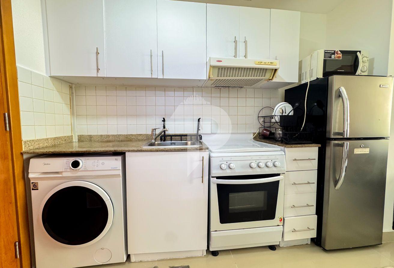 Fully Furnished | Prime Location | Parking photo 5