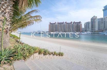 Villa - 6 Bedrooms - 7 Bathrooms for rent in Signature Villas Frond A - Signature Villas - Palm Jumeirah - Dubai