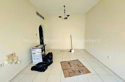 Apartment - 1 - 1 for rent in Ibtikar 2 - Al Majaz 2 - Al Majaz - Sharjah