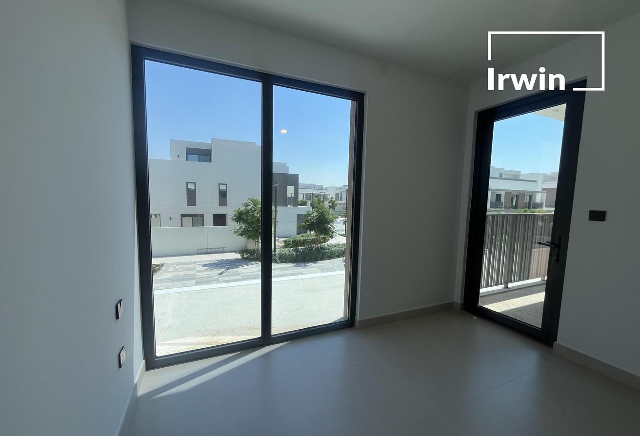 Greenbelt backing | Prime Location | View Today photo 16