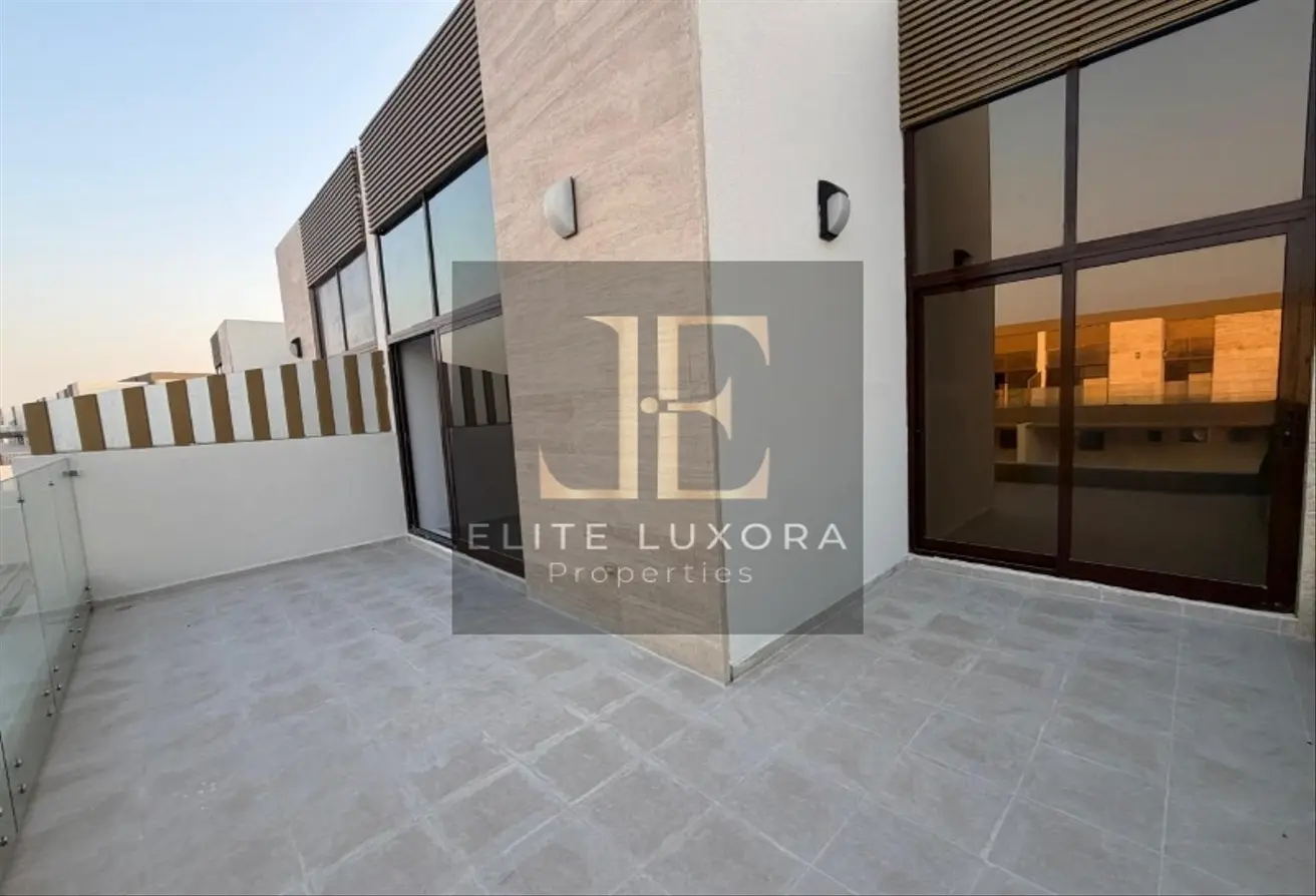 150037960 - Property Main Image