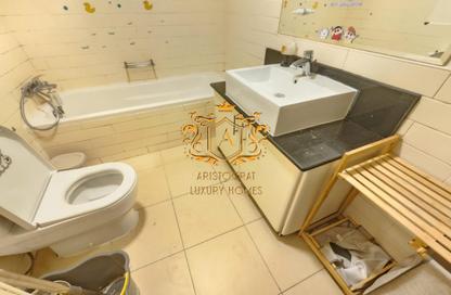 Apartment - Studio - 1 Bathroom for rent in Yacht Bay - Dubai Marina - Dubai