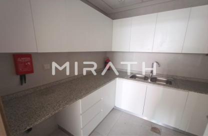 Apartment - 2 - 3 for rent in Al Nasr Central Building - Oud Metha - Bur Dubai - Dubai