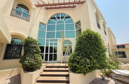 Villa - 5 Bedrooms - 5 Bathrooms for rent in Umm Suqeim 2 Villas - Umm Suqeim 2 - Umm Suqeim - Dubai