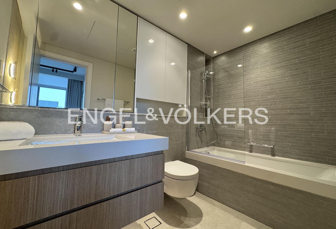 Luxurious Furniture | Upgraded | Golf Views photo 9