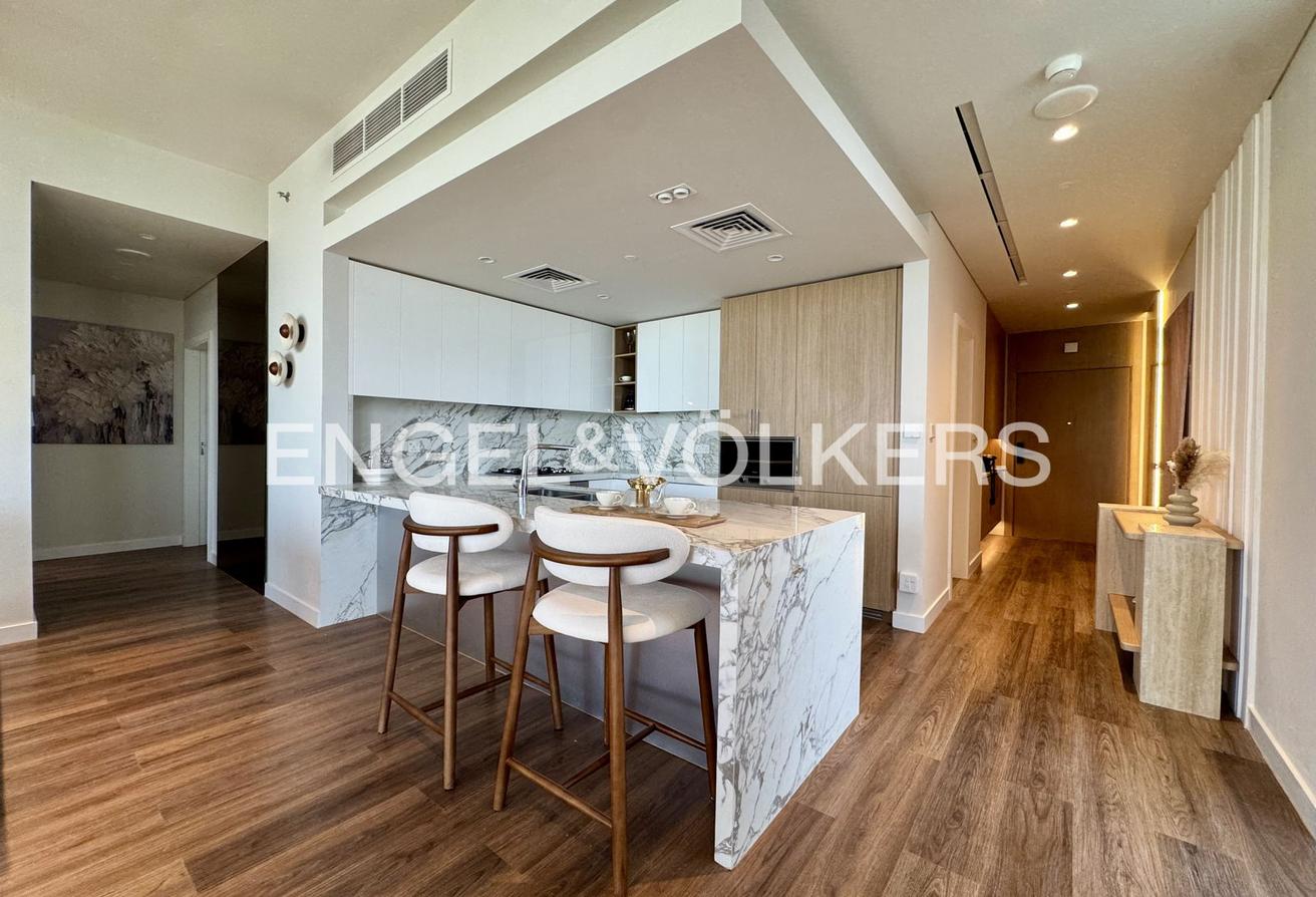 Luxurious Furniture | Upgraded | Golf Views photo 3