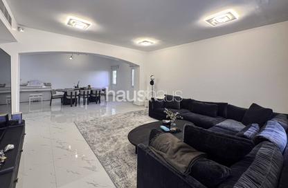 Villa - 5 - 6 for rent in Meadows 1 - Meadows - Dubai