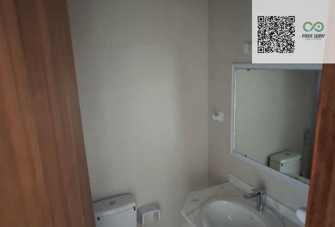 87873067 - Property Image 2