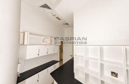 Retail - Studio - 1 Bathroom for rent in Burj Al Nujoom - Downtown Dubai - Dubai