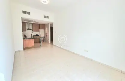 شقة - 2 غرف نوم - 3 حمامات للايجار في مبنى 111 - طراز حديث - ديسكفري جاردنز - دبي