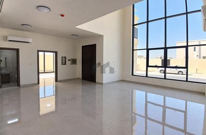 Villa - 5 - 7 for rent in Madinat Al Riyad - Abu Dhabi
